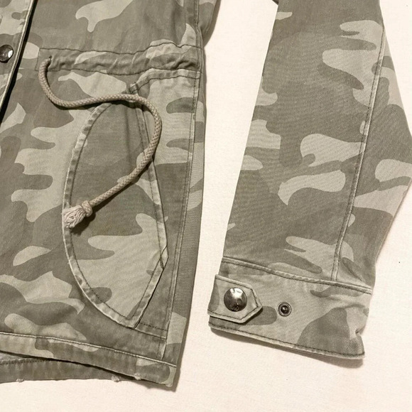 Triple  Five Soul Hooded Jacket Camo Ladies Size Small Coat - Picture 5 of 16